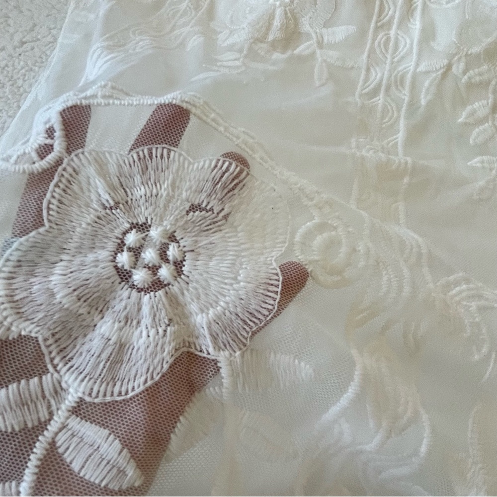 White Boho Lace Off Shoulder Maxi Dress Embroidered Romantic Coastal Medium - Picture 10 of 16